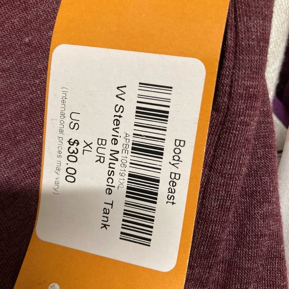 NWT Beachbody Body Beast Workout tank XL - Picture 3 of 4